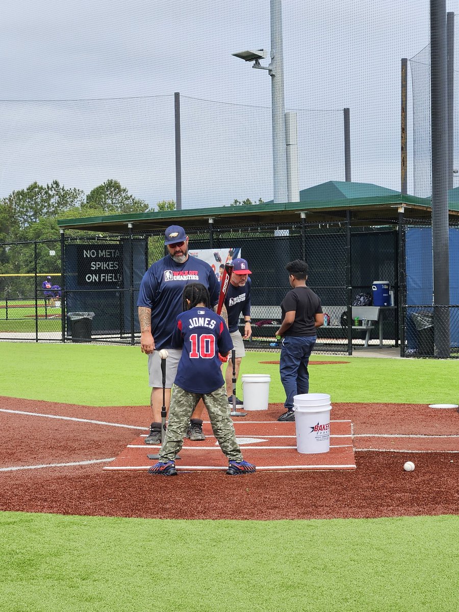 GaryMonahanFL's tweet photo. Congratulations to @Frank_Frangie, and his team at @WalkOffJax on the incredible milestone of reaching 10,000 kids through their free baseball clinics in partnership with DCPS.

@TECOPeoplesGas is proud to support the impactful work Walk Off Charities is doing in our community. https://t.co/vJM0iyxm5k