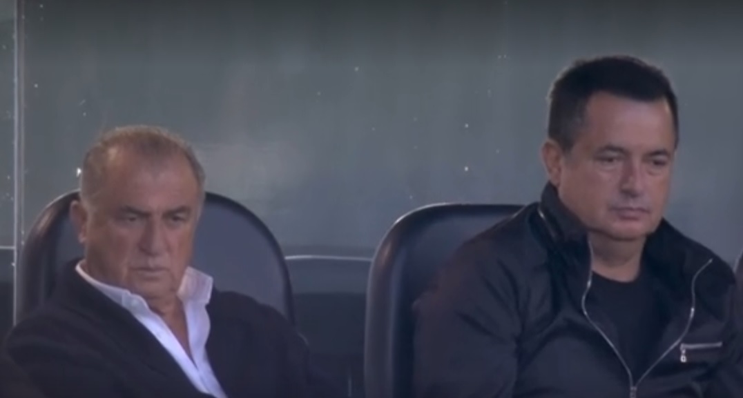 futbolarena's tweet photo. Fatih Terim ve Acun Ilıcalı, Hull City-Milwall maçını izliyor. https://t.co/8VQwcGGZZm