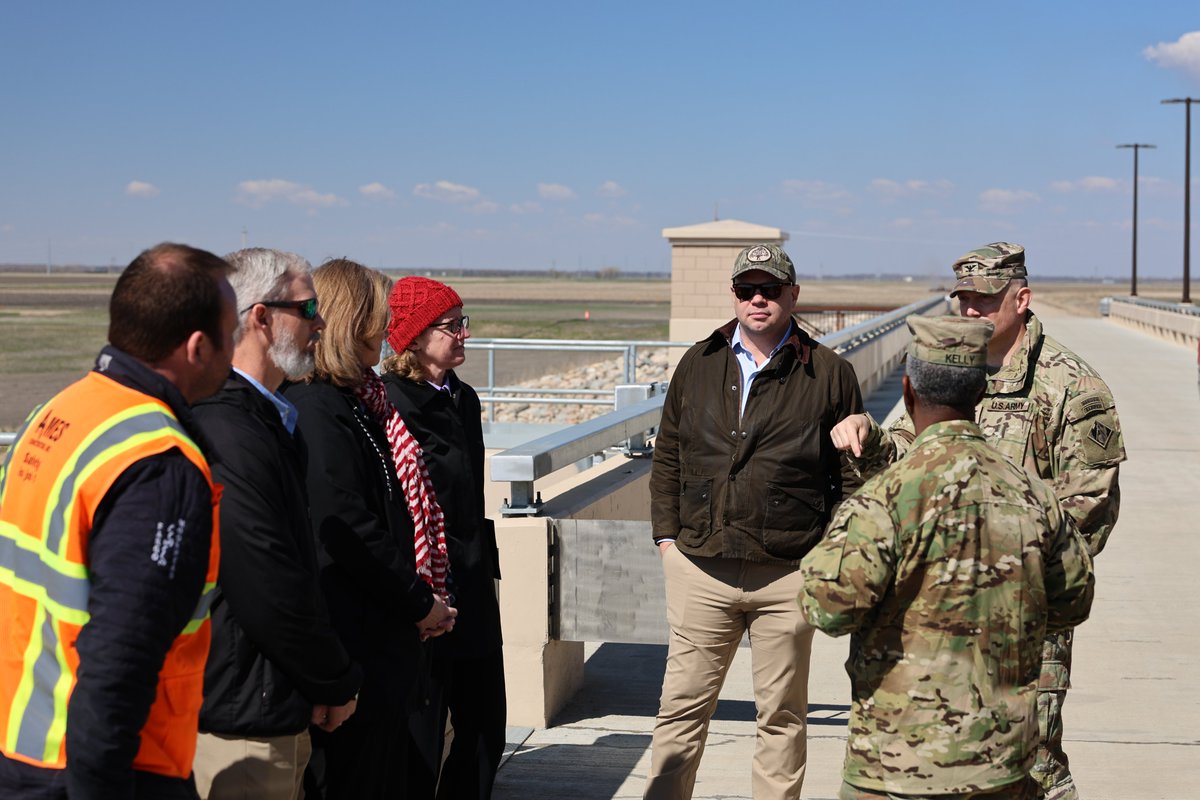 St Paul USACE tweet media