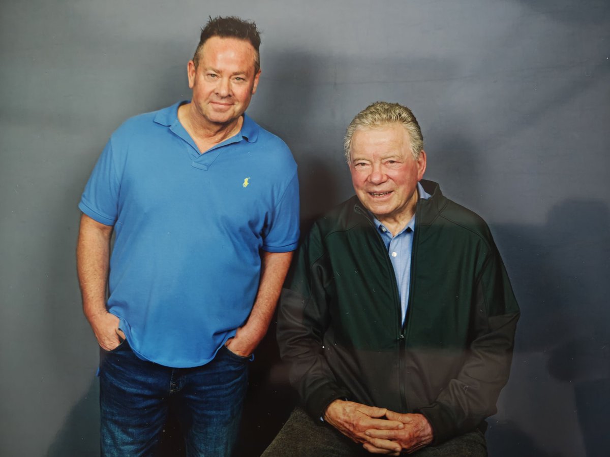 0nlyJust's tweet photo. @WilliamShatner It was great to see you in Liverpool. I was stood behind the flamingos in the queue! The staff were very strict.... Stand here, move there, bag there.... but you did say thank you which was nice to hear.... Hope to see you again sometime.. 
#LiverpoolComicon https://t.co/eU7YhFBYAF