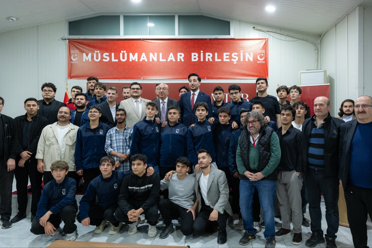 MTTBKonya's tweet photo. “Gençlikte Muhabbet Var” programımızda bu hafta Meram Belediye Başkanı Sn. Mustafa KAVUŞ’u konuk ettik. Konuğumuz gençlere; maneviyatı yüksek, şuurlu bir nesil olabilmeleri için nasihatlerde ve kariyer tecrübelerini gençlere aktardı. Programımıza katılım sağladıkları için kıymetli başkanımıza şükranlarımızı sunuyoruz.

@MustafaKavus