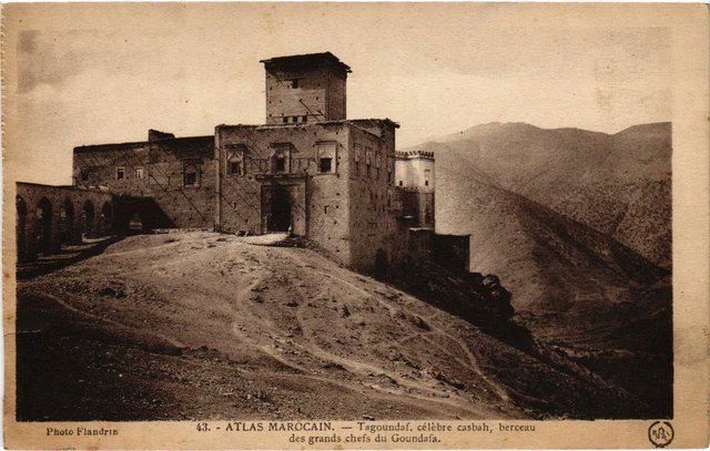sonofgetulia's tweet photo. 14th century historian ibn Khaldun describing the Masmuda Chleuhs :

" This land is a blessed land with the fertility and the quality of it's produces , with vast valleys and rivers exploding from all corners further embellishing it , inhabitated by the Masmuda who are innumerable and only their maker could count them , they entrenched forts and castles and built houses and palaces and isolated in their place from all the places of the world , this is as was their first homeland since the entry of Islam to north africa ,  as for now they expanded their territories rather provinces where they ruled different kingdoms and spread into them " . [END]