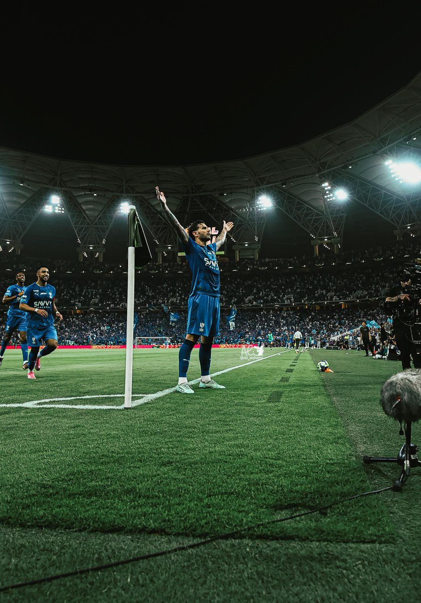 baytAlhilal's tweet photo. د60'

🔵 الهلال 2-1 الخلود 🔴 https://t.co/okPY9iqlt8