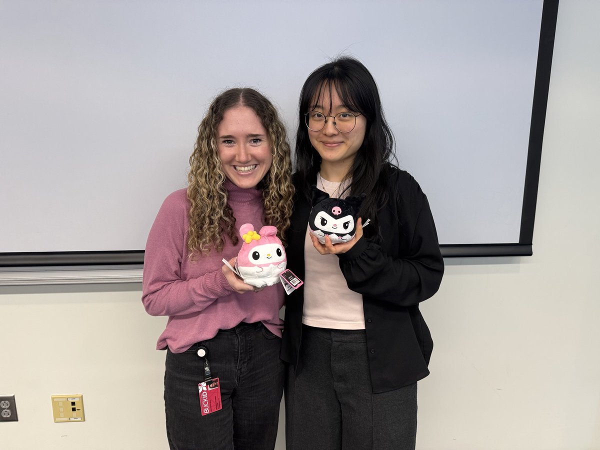 DeepBeliefsLab's tweet photo. We’re so proud of our lab’s first years for presenting their first year talks and completing year one of grad school! #PhDivas 👯‍♀️✅ https://t.co/1ginIrTDbD