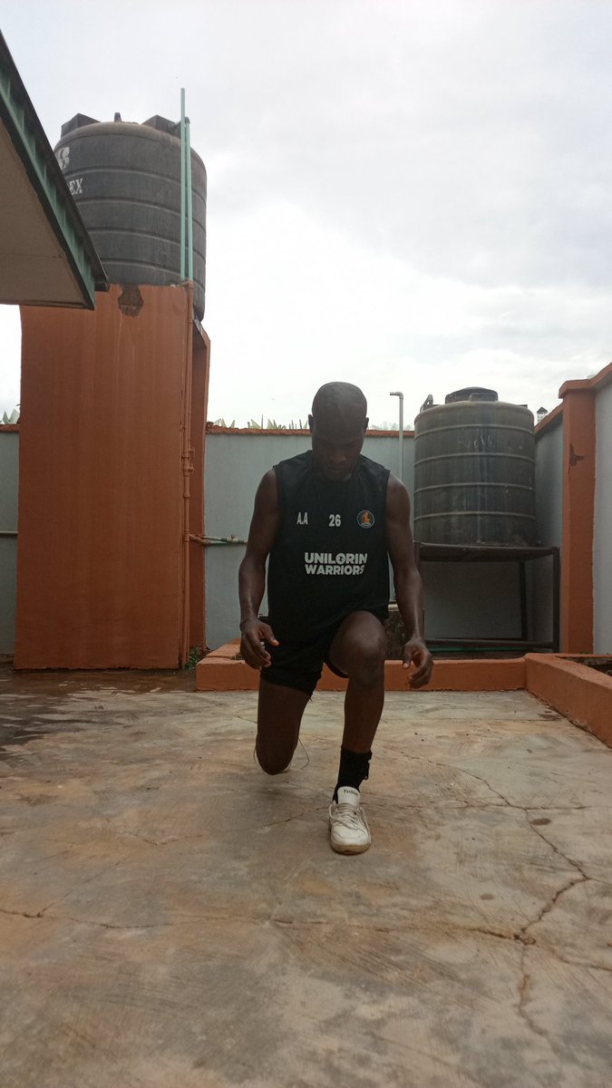 taiwojr tweet media