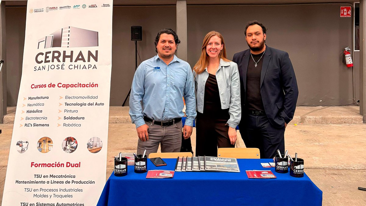 CERHANOFICIAL's tweet photo. ¡Presentes en la Feria Profesiográfica del Colegio San Ángel!
Bajo la visión del gobernador @armentapuebla_  y la directriz del rector @JesusMoralesRdz, llevamos educación especializada a todas y todos. 👨‍💻🤖
#PorAmorAPuebla #CERHAN #Puebla https://t.co/Gith2fmlrq