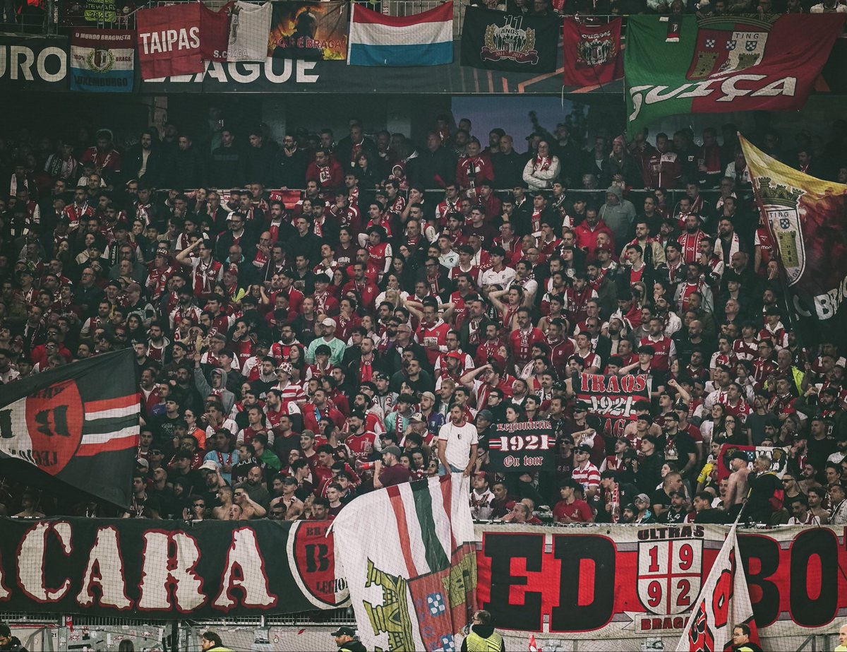 Gabrimartinez7's tweet photo. Dói muito ficar tão perto da final da @europaleague, mas orgulho nesta equipa e em todo o caminho feito. Obrigado aos adeptos, ao clube e a todos os que nunca deixaram de acreditar. Vamos voltar mais fortes ❤️🤍 @SCBragaOficial https://t.co/1L2cOSnmIR