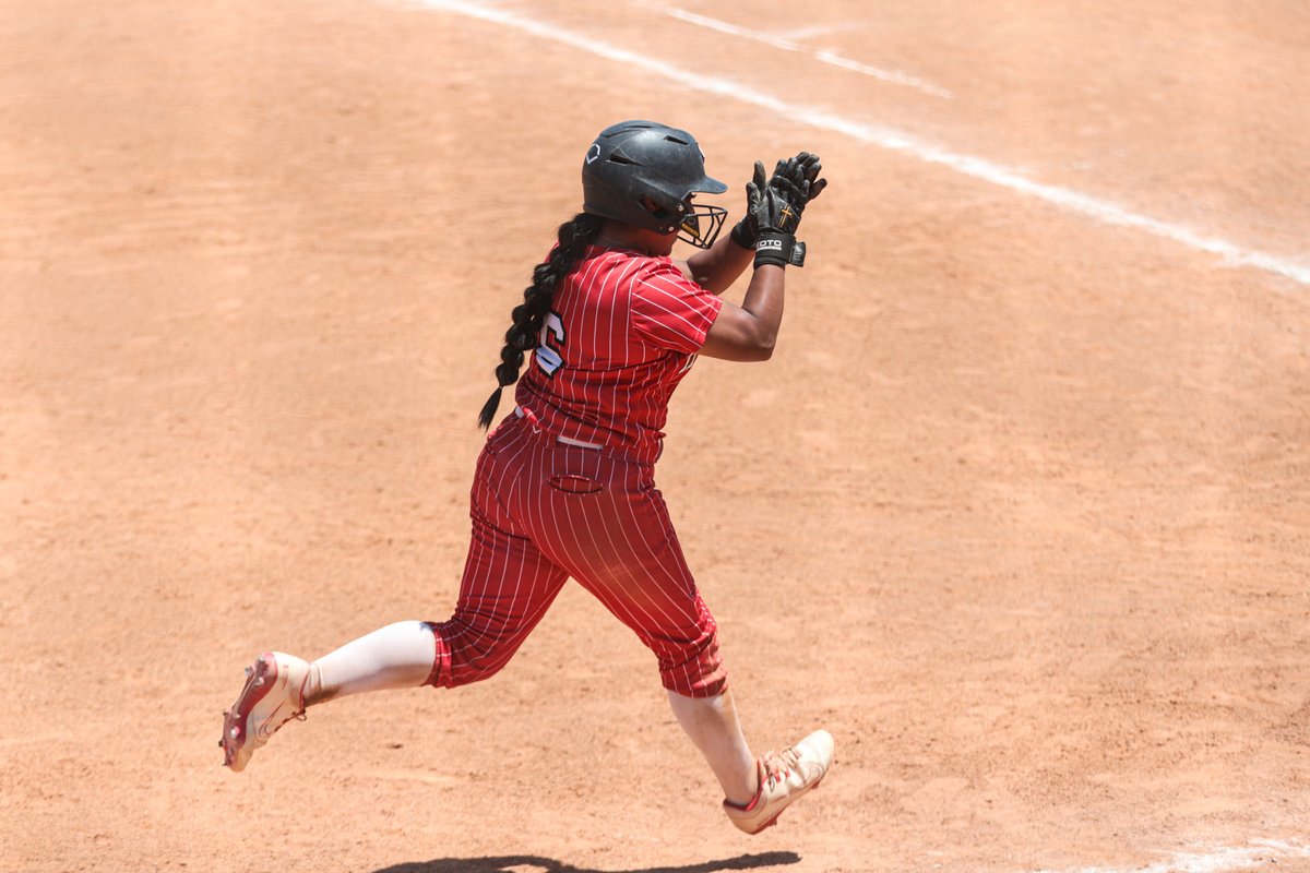 HowardSoftball's tweet photo. Headed into the series finale 2-1 💪 BIG 14-13 dub over Frank Phillips in Game 3️⃣ https://t.co/JUdyMEbyJq