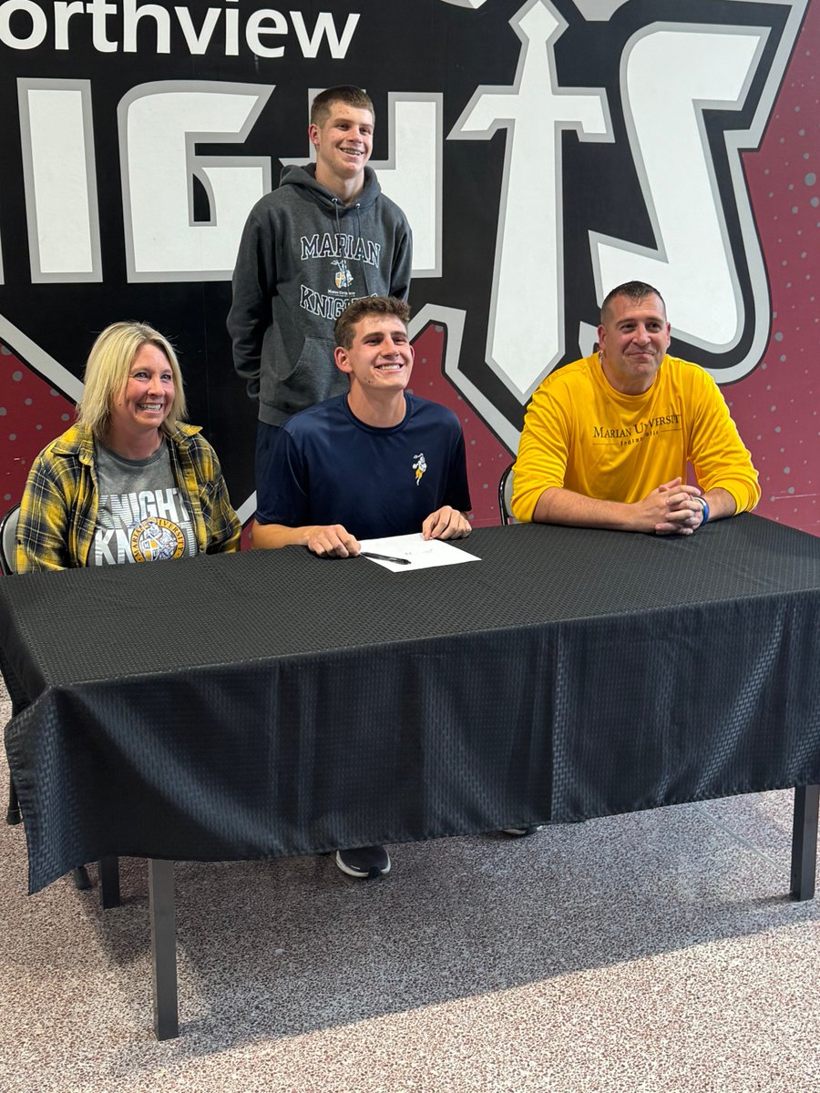 knightsath's tweet photo. Brayden Goff signs to play at Marion https://t.co/Jkq0VVQwxs