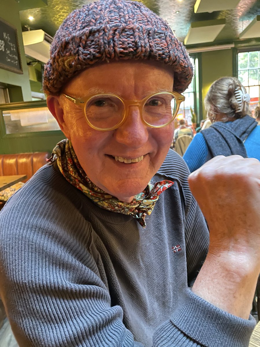 FergusCraig's tweet photo. This is my friend Steven. Tonight, unprompted, he told me that he has always hated David Attenborough, confirming Steven’s status as Britain’s most contrarian man. https://t.co/ePQz1bb0ar