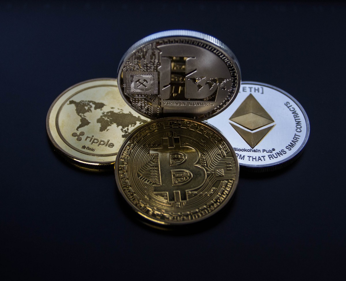 With Gold Rocks’s expert advice on gold rocks and trading you will be able to promote your own karatbars business for extra income! Contact +61421023792 to get connected today! #invest #business #goldrocks #karatbars