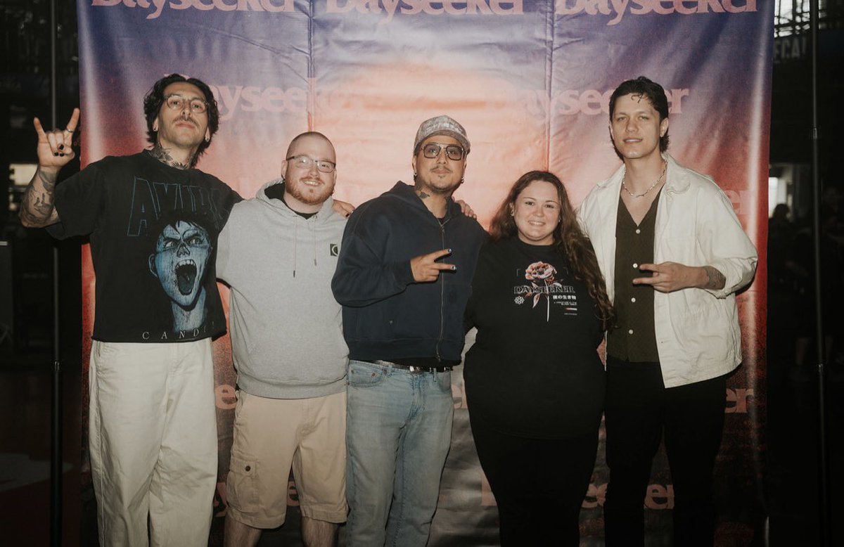 macrisswell's tweet photo. Wednesday was a dream come true meeting my favorite band🖤🤘🏻🥹 I regret not asking to hug them because their music speaks to me on an unreal level. @dayseeker https://t.co/4j911Dyxgw