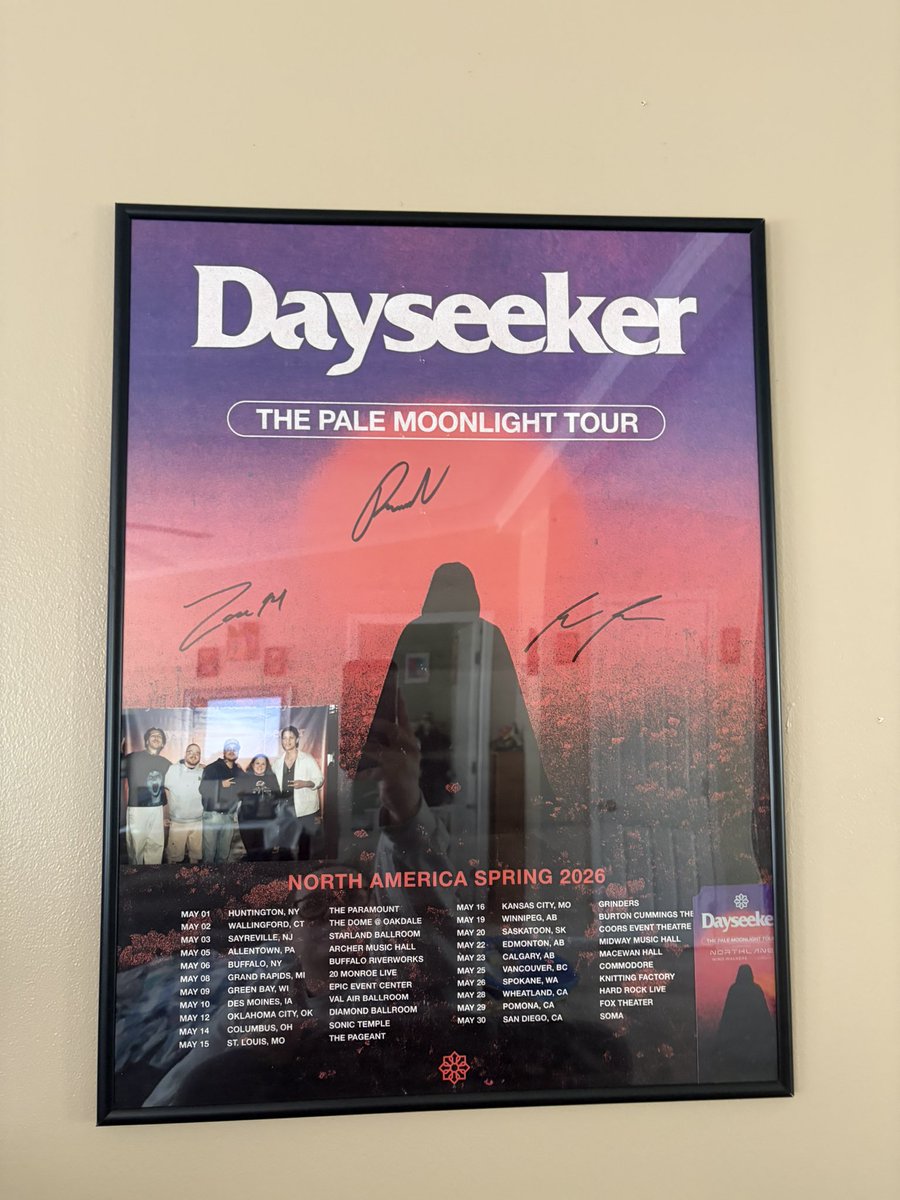 macrisswell's tweet photo. Wednesday was a dream come true meeting my favorite band🖤🤘🏻🥹 I regret not asking to hug them because their music speaks to me on an unreal level. @dayseeker https://t.co/4j911Dyxgw