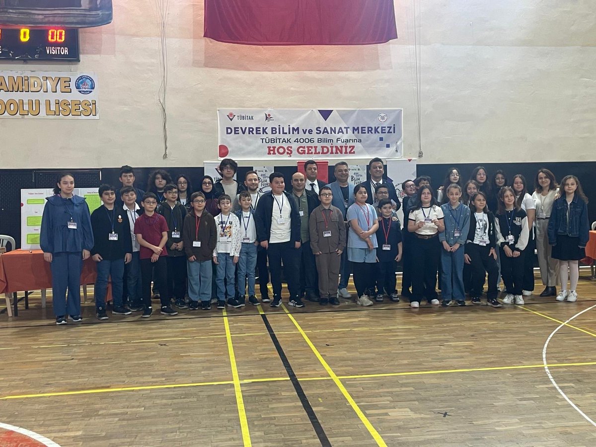 DevrekBilsem's tweet photo. 🔬✨ Devrek Bilim ve Sanat Merkezi öğrencilerimizin hazırladığı 15 proje ile TÜBİTAK 4006 Bilim Fuarımızı yoğun katılımla gerçekleştirdik.  

Bilime emek veren öğrencilerimizi ve öğretmenlerimizi tebrik ediyoruz. 👏  

#TÜBİTAK4006 #DevrekBİLSEM #BilimFuar https://t.co/BlAVBKnqBx