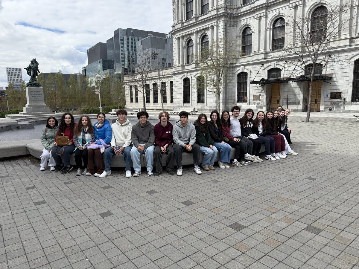 SPXMath's tweet photo. What an amazing experience for our Grade 12s. Thank you @nabikhattar and Mme. Humphries! @StPiusXOCSB https://t.co/prWoa5jVdS
