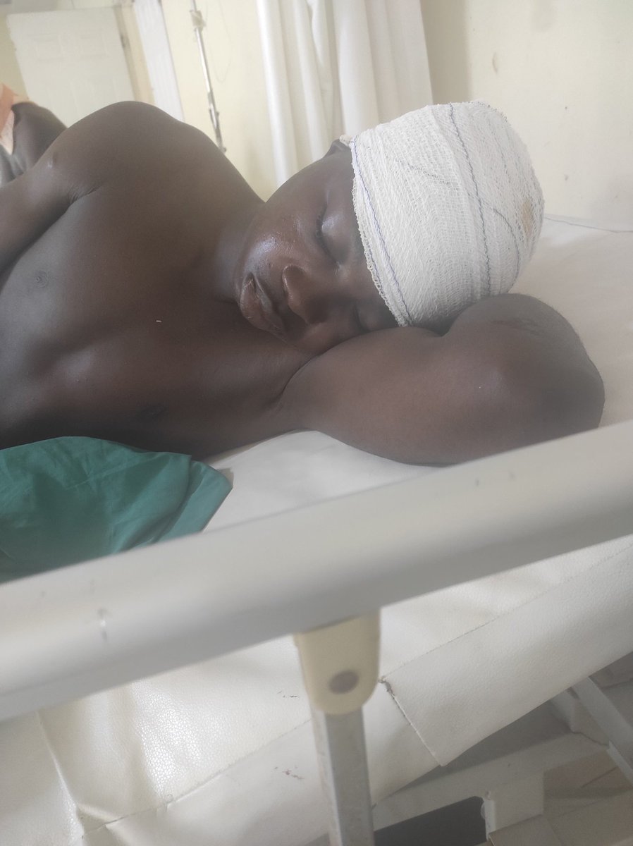 ObaFunds1's tweet photo. @_egungunn 430k is all we need for him to leave Abuja general hospital 
#MyRootMyPower https://t.co/ujHLMNST0q