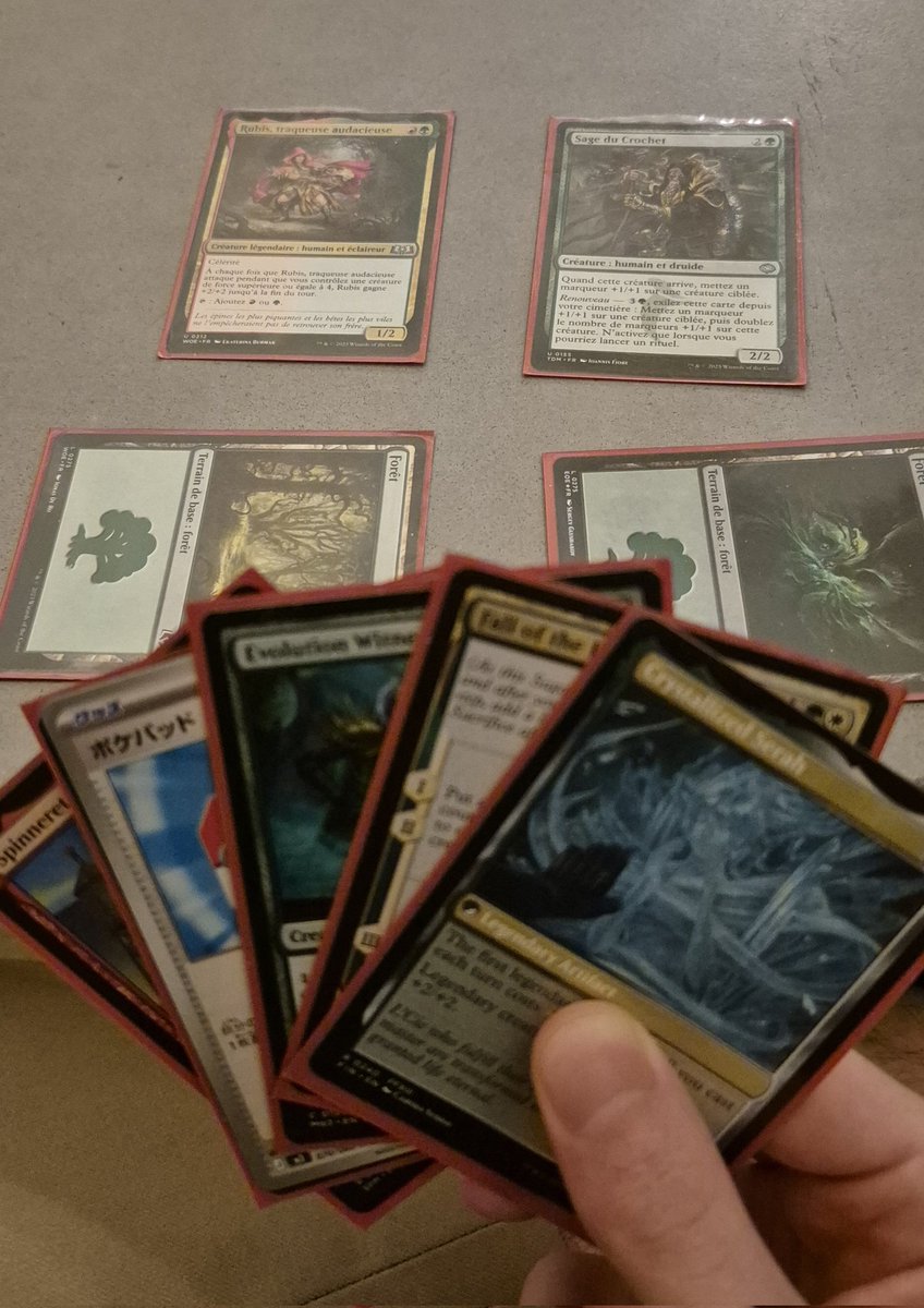 Clementine_PS's tweet photo. dude this magic the gathering shit is easy https://t.co/3omLdzc651