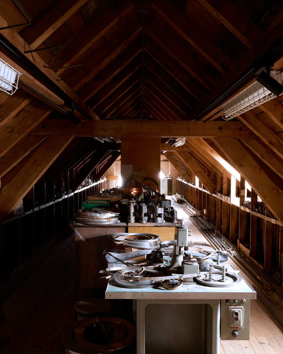 ZenithWatches's tweet photo. The CHRONOMASTER El Primero A384 Revival brings back ZENITH’s first steel El Primero chronograph from 1969, faithfully recreated and powered by the El Primero 400 movement.

Its return traces back to the 1970s, when Charles Vermot preserved the El Primero’s tools and plans in an attic in Le Locle, securing the future of the calibre itself.

#ZenithWatches #ZenithChronomaster #ElPrimero