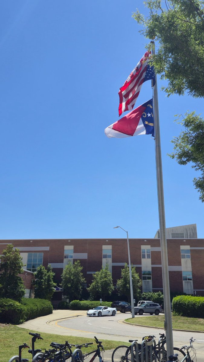 wakegop's tweet photo. 🚨 We called Holly Springs High earlier to find out why the American flag is upside-down but no-one answered⁉️

@TheTomGeorge @MichaelPerchick 

#ncpol #fixtheflag https://t.co/zTqCpBf8Gg