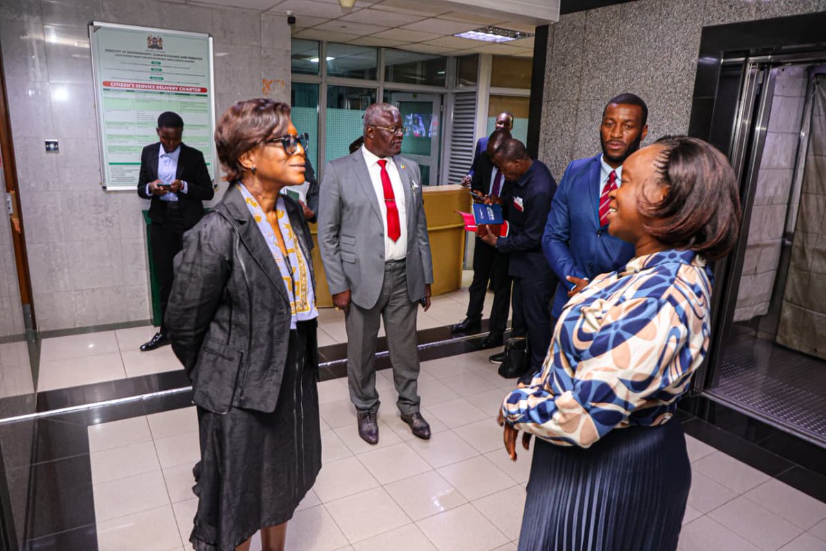 DeboraBarasa's tweet photo. Strengthening regional partnerships remains central to our climate action agenda. Collaboration across the Congo Basin is critical in advancing sustainable development and resilience for our people.
This evening, I held discussions with Hon. Arlette Soudan Nonault, Minister of Environment, Sustainable Development and the Congo Basin, Republic of Congo (Congo-Brazzaville), at the Ministry headquarters.
The meeting focused on advancing preparations for the Fourth Summit of Heads of State of the Congo Basin Climate Commission. We reviewed the project framework and institutional structure of the Commission, reaffirming our commitment to a coordinated regional approach to climate action.
Key issues intended for the Summit include strengthening political and diplomatic collaboration, mobilizing sustainable financing, driving socio-economic transformation, enhancing technical and operational capacity, and reinforcing legal frameworks.

@WilliamsRuto 
@UNFCCC 
@UNEP 
@UNDPKenya 
@UN 
@MusaliaMudavadi 
@ASoudanNonault