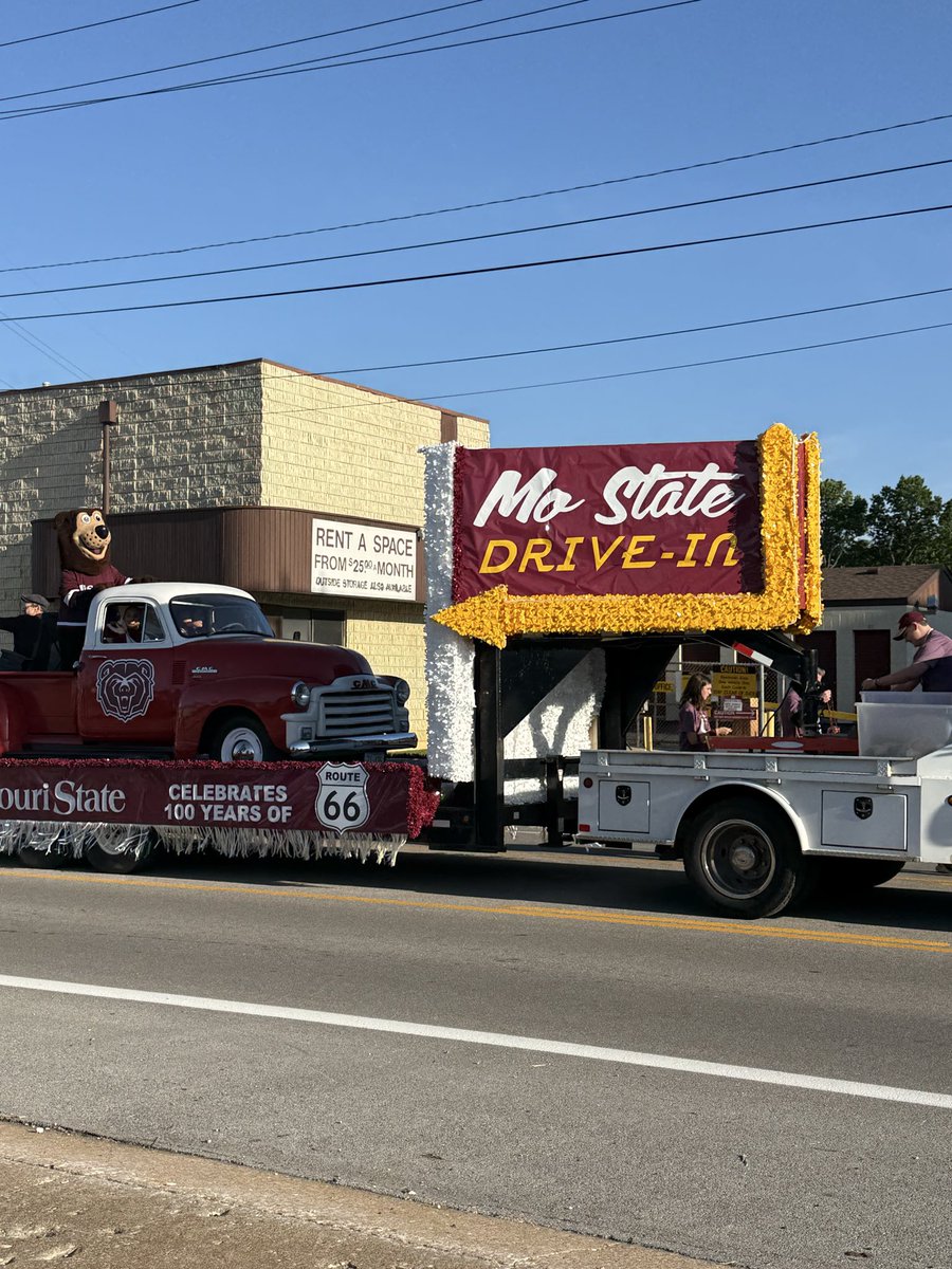Fogle4MO's tweet photo. Last weekend, the Queen City celebrated the National Route 66 Centennial Kickoff. 100 years of Route 66! 

I’ve been getting my kicks on Route 66 for decades - glad the world got to join in 🇺🇸 https://t.co/kWGPTOZRbG