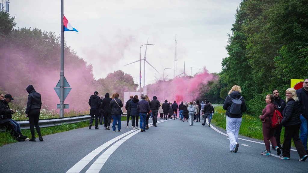 NieuwsStudioNL's tweet photo. Besluit over asielzoekerscentrum in Den Bosch uitgesteld door aanvullende informatiebijeenkomsten. https://t.co/RoFOMG6wCw