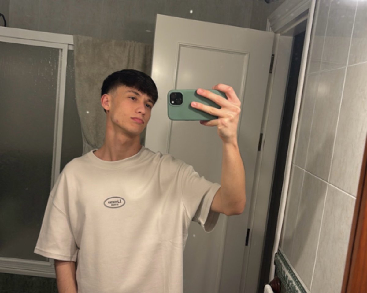 𝕒𝕝𝕖𝕖 tweet media