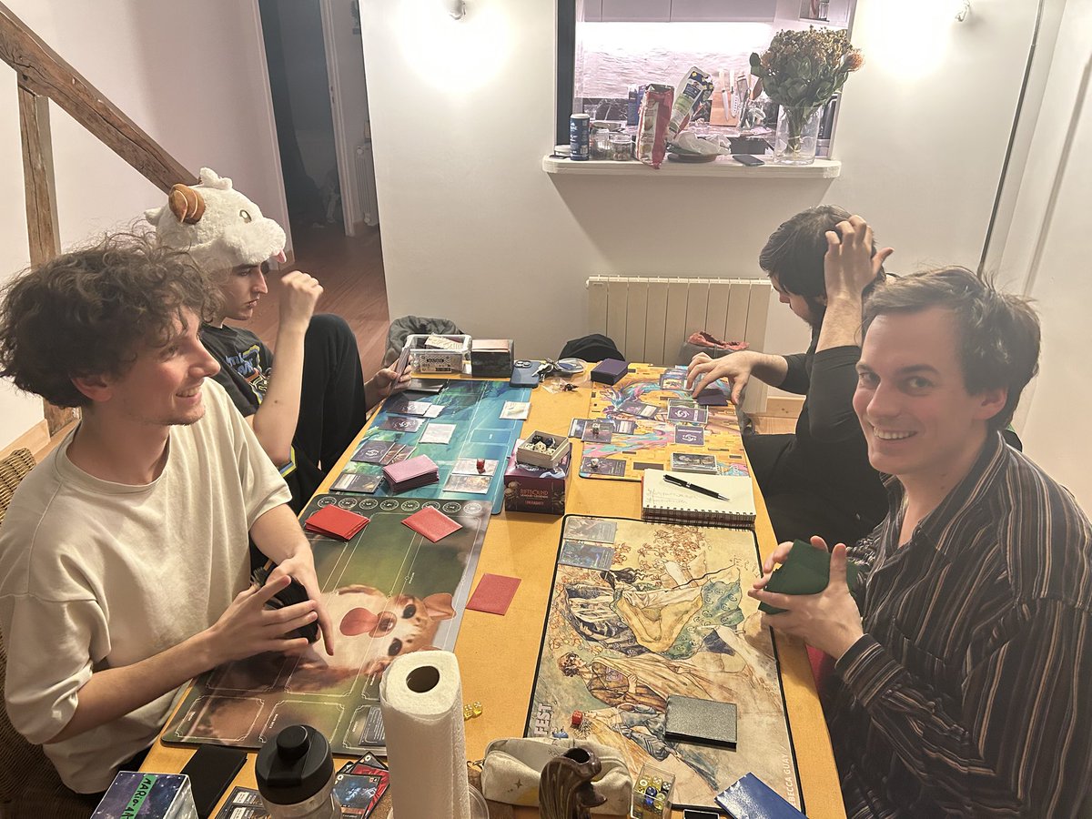 First unleashed paper tourney and since the top4 is only <a href="/HexenTCG/">Hexen</a> teammates…
We are playing the semis and finals at home!
Semis vs <a href="/gonkrahs/">gonkra</a> ‘s Annie
Now finals vs <a href="/Wyss_ccg/">Wyss</a> ‘s Pyke!
After the finals I’ll post meta top8 etc!
Ty <a href="/krowzTCG/">krowz</a> for list (except Yasuo)