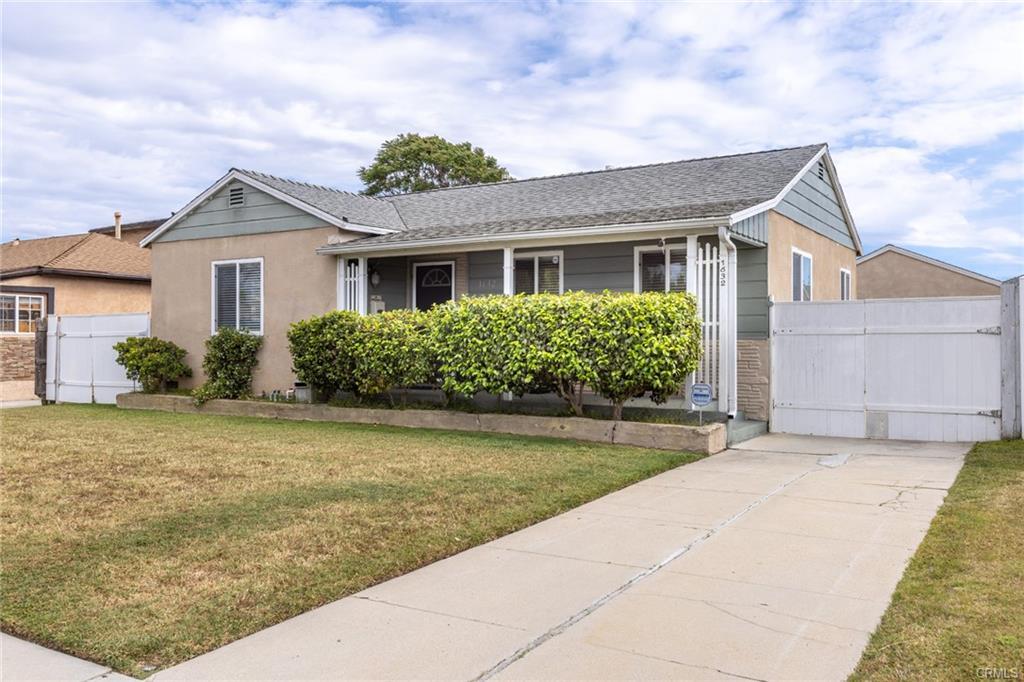 BHHSCP's tweet photo. $749,000

1632 W Gardena Boulevard
Gardena, CA 90247
2 bed / 2 bath / 1,146 Sq. Ft.

Listing courtesy of: Donna Sugimoto
#BHHS #BHHSCP #ForeverAgent #PotentialADU https://t.co/feo8rKysbQ