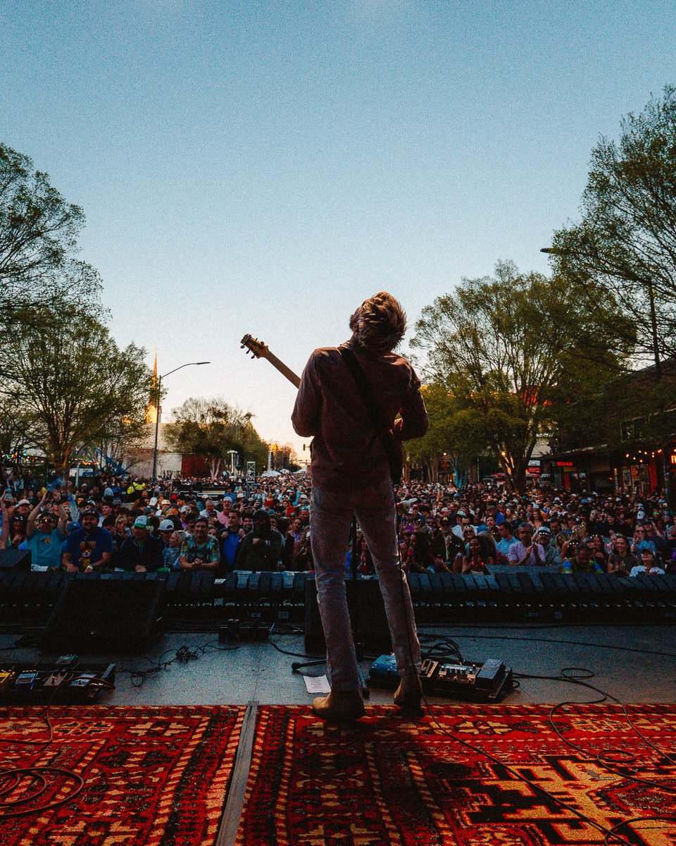 Moon Taxi tweet media