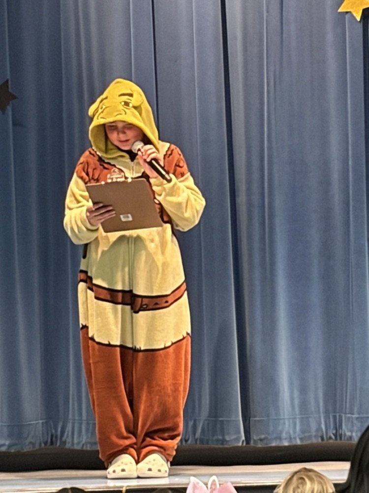 hoodcase97's tweet photo. We are so proud of our Hornets for getting on stage and performing! We have some talent in our school! https://t.co/dw7WeWQmoJ