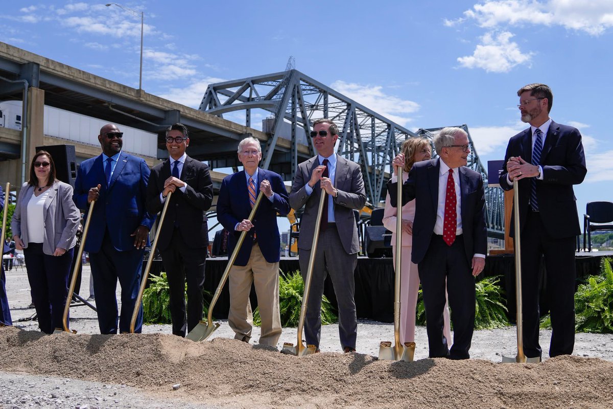GovAndyBeshear's tweet photo. Today we broke ground on one of the most significant infrastructure projects in the nation: the Brent Spence Bridge Corridor Project. We worked hard to deliver on this promise for Kentucky, Ohio and America, and I'm proud we're getting the job done. https://t.co/xbAwF8CRC6