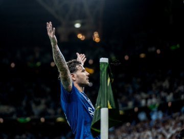 xi17iu's tweet photo. يا ملح الكورة يا الهلال الحمدلله اني هلاليه 👑💙
#الهلال_و_أغلى_الكؤوس 
#الهلال https://t.co/AMGAT8q8yE