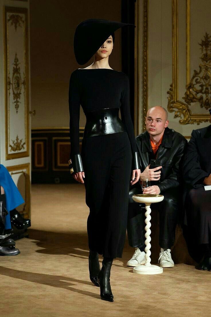 Schiaparelli Fall Winter 2023 Rtw