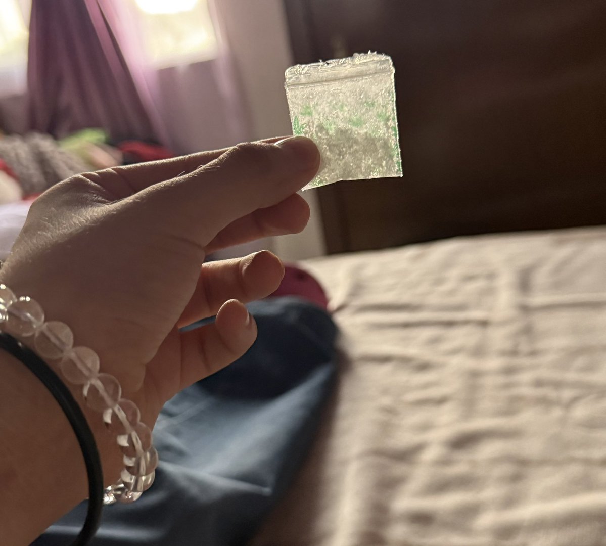 no tenía dinero así que solo compré un gramo, no recordaba que era tan poco #drugtwt #criko #meth