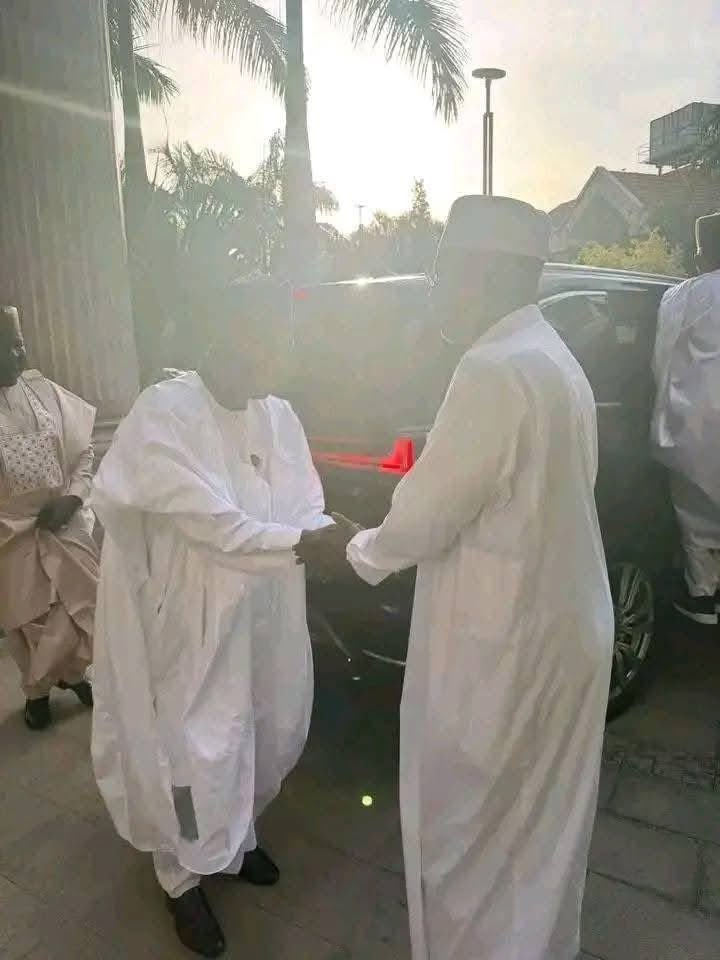 INSIDE YOBE tweet media