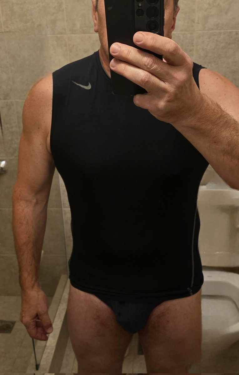 CagedMuscleDaddy tweet media