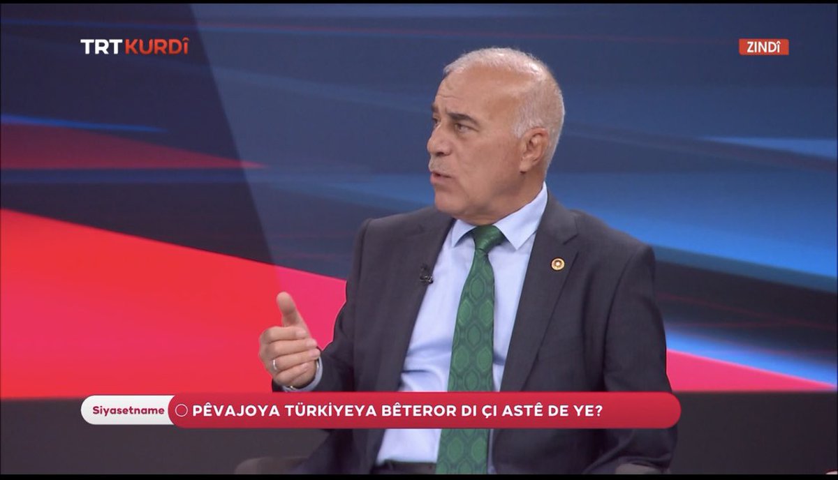 yaserakdag's tweet photo. Siyasetname TRT  Kurdi Tv’de başladı.  @A_Akdag47 
https://t.co/pzCfLDs5S4 https://t.co/vJb278h9UZ
