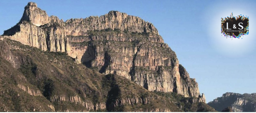 lys_proyectos's tweet photo. Esto sí es extremo en México 🇲🇽 Barrancas del Cobre 🏞️son más grandes que el Gran Cañón en extensión #México #Naturaleza #Viajes https://t.co/3Zu7wPiP2b