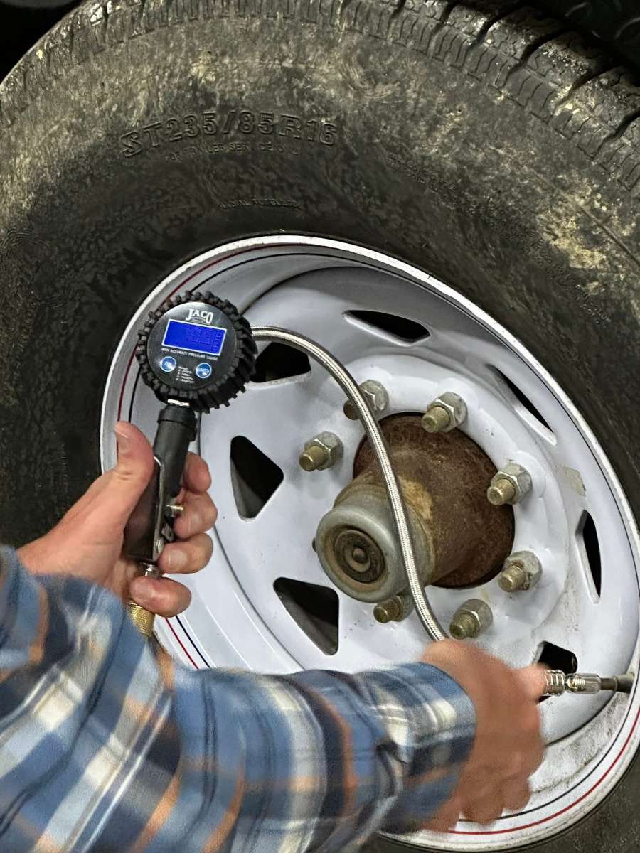 Farmwithkent's tweet photo. Pics from this week! Digging tile strings before tons of rain came today. Jd decided we needed to get with the times and get a digital air pressure gauge. Got our starter delivered this afternoon and Edison being cute https://t.co/iq3wEcLpBh