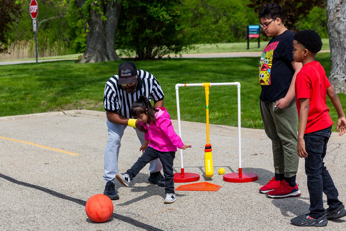SEDOL_IL's tweet photo. It was a beautiful day for Unified Sports Day!

Students came together to play games, dance, celebrate one another, and enjoy the sunshine alongside their peers and staff. Days like these create opportunities for connection, inclusion, and unforgettable memories. https://t.co/drCrwJF3OF
