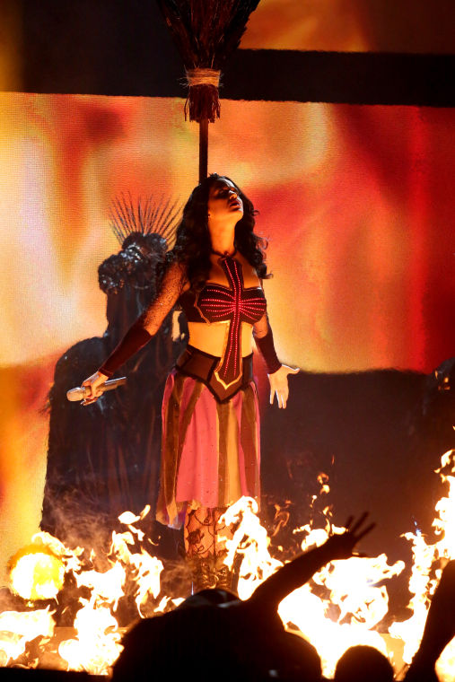 Katy Perry Activity tweet media