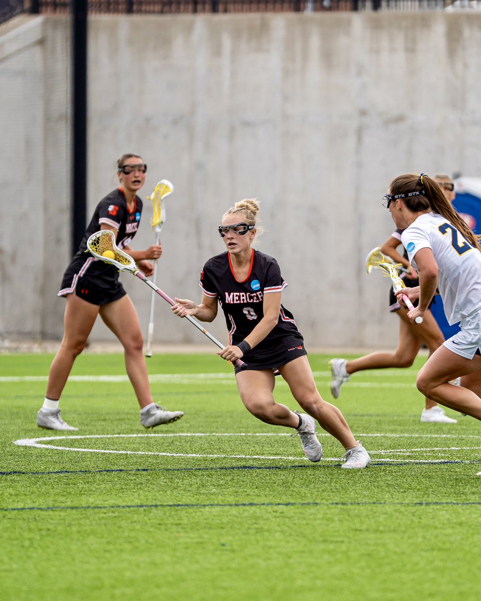 MercerWLAX's tweet photo. Second half intensity ⚡️

#GoBears https://t.co/9T3xbONqXj