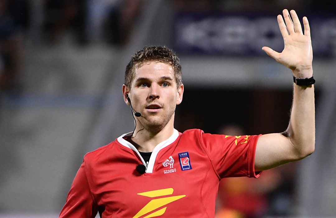 FRFlairBetting's tweet photo. Je suis le premier à défendre les arbitres mais la prestation de M. Rousselet ce soir est cataclysmique. 
Sanctionner Jaminet et lui mettre un jaune est lunaire. Arbitrage à sens unique. Clairement pas au niveau pour une affiche aussi importante.. 

#ASBHBO #PROD2 https://t.co/5ZYWda2LAl