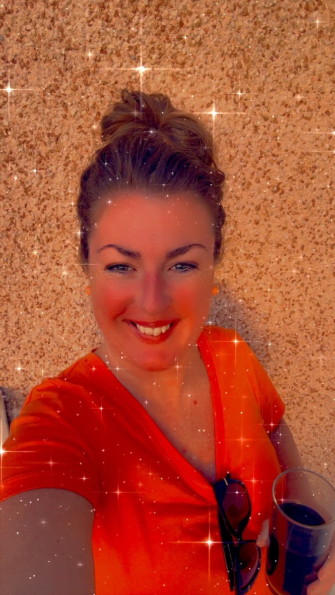 40, Fabulous and Living The Dream 😉 tweet media