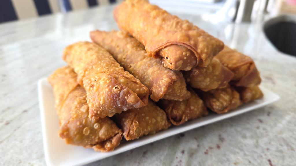 Only__Foods's tweet photo. Egg Rollin, Rollin, Rollin..............
#eggrolls #egroll #FoodieMoments https://t.co/Ik9Bcc952y