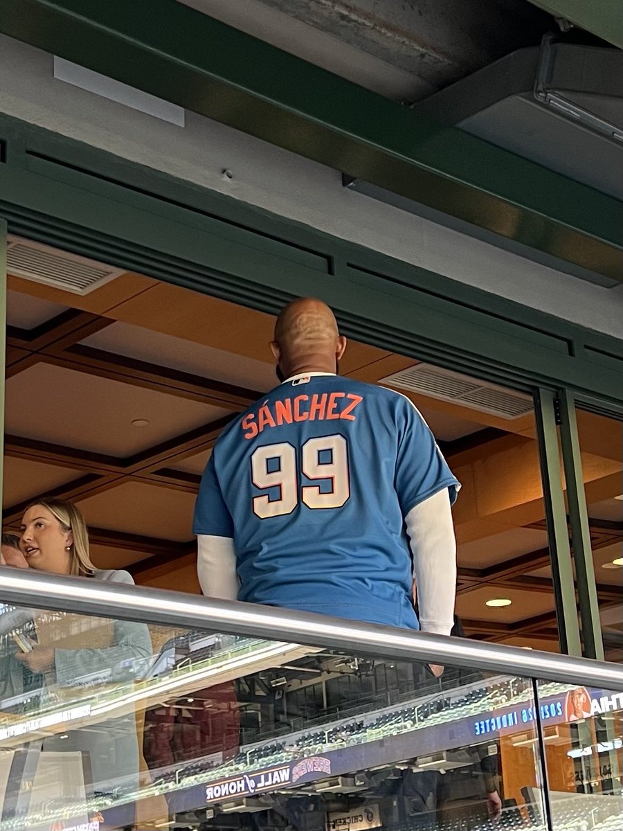 CC Sabathia will be at tonight’s Yankees game repping the Brewers and his former teammate Gary Sanchez

CC is being inducted into the Brewers Wall of Honor

(via <a href="/AdamMcCalvy/">Adam McCalvy</a>)