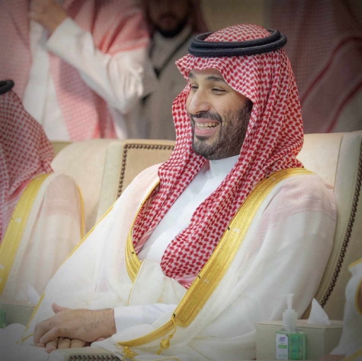 AzizAlsharifi's tweet photo. تحت رعاية خادم الحرمين الشريفين، شرّف سمو ولي العهد الأمير محمد بن سلمان المباراة النهائية لكأس خادم الحرمين الشريفين، وتوّج فريق الهلال باللقب بعد فوزه على الخلود.

مبروك للهلال 👏💙

 #نهائي_أغلى_الكؤوس https://t.co/oPQO9R6KfQ