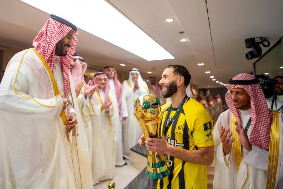 تـايقر tweet media