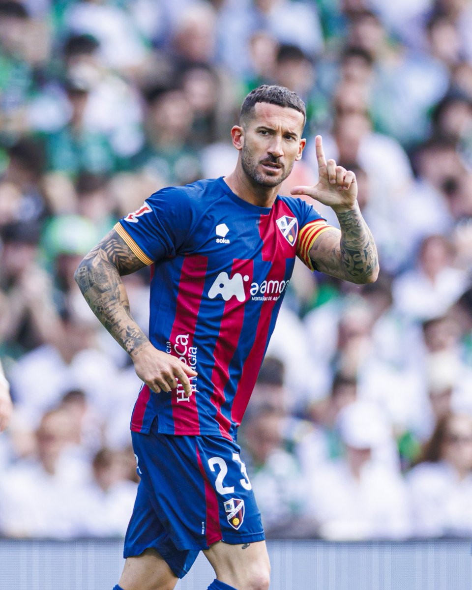 Adriipas's tweet photo. LUNES, HUESCA, UNA MISIÓN: 

¡GANAR!

TODOS AL ALCORAZ, ¡VAMOS!

Lo vamos a conseguir, 
Fieles siempre, sin reblar... https://t.co/V4dox81hBT